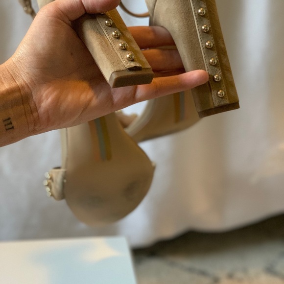 Sam Edelman Tan Suede Heel with Gold Stud Detail - Picture 6 of 6